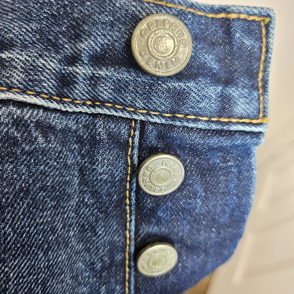 GRLFRND  TATUM Dark Blue Cropped Jeans Size 27. - Picture 8 of 15